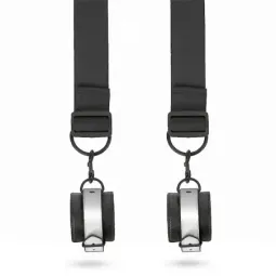 INTOYOU BDSM LINE durvju saišu komplekts ar aprocēm