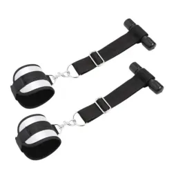 INTOYOU BDSM LINE durvju saišu komplekts ar aprocēm