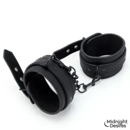 Midnight Desires saišu komplekts ar kaklasiksnu