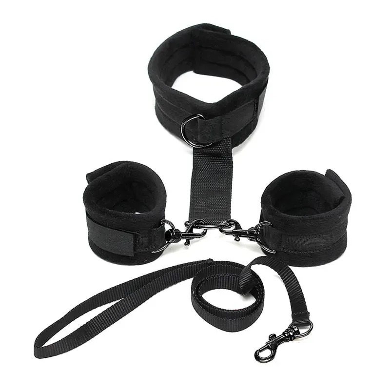 BONDAGE PLAY ошейник с наручниками и поводком