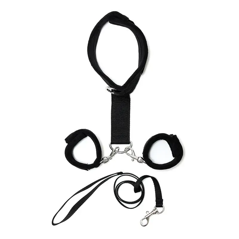 BONDAGE PLAY kakla siksna ar rokassprādzēm