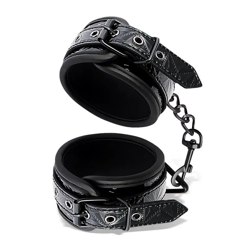 BLACK SAPPHIRE potīšu manšetes no vegānas ādas